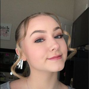 Meet your Posher, Allie